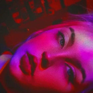 Meet your Posher, Alexia